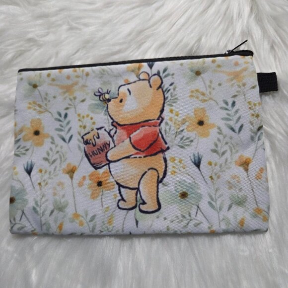 Winnie the Pooh Zipper Pouch - Picture 2 of 4
